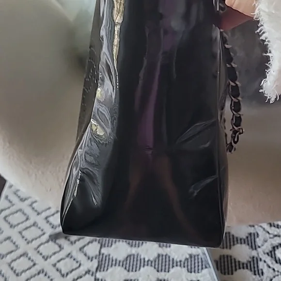 Chanel Patent Tote - Picture 3 of 10